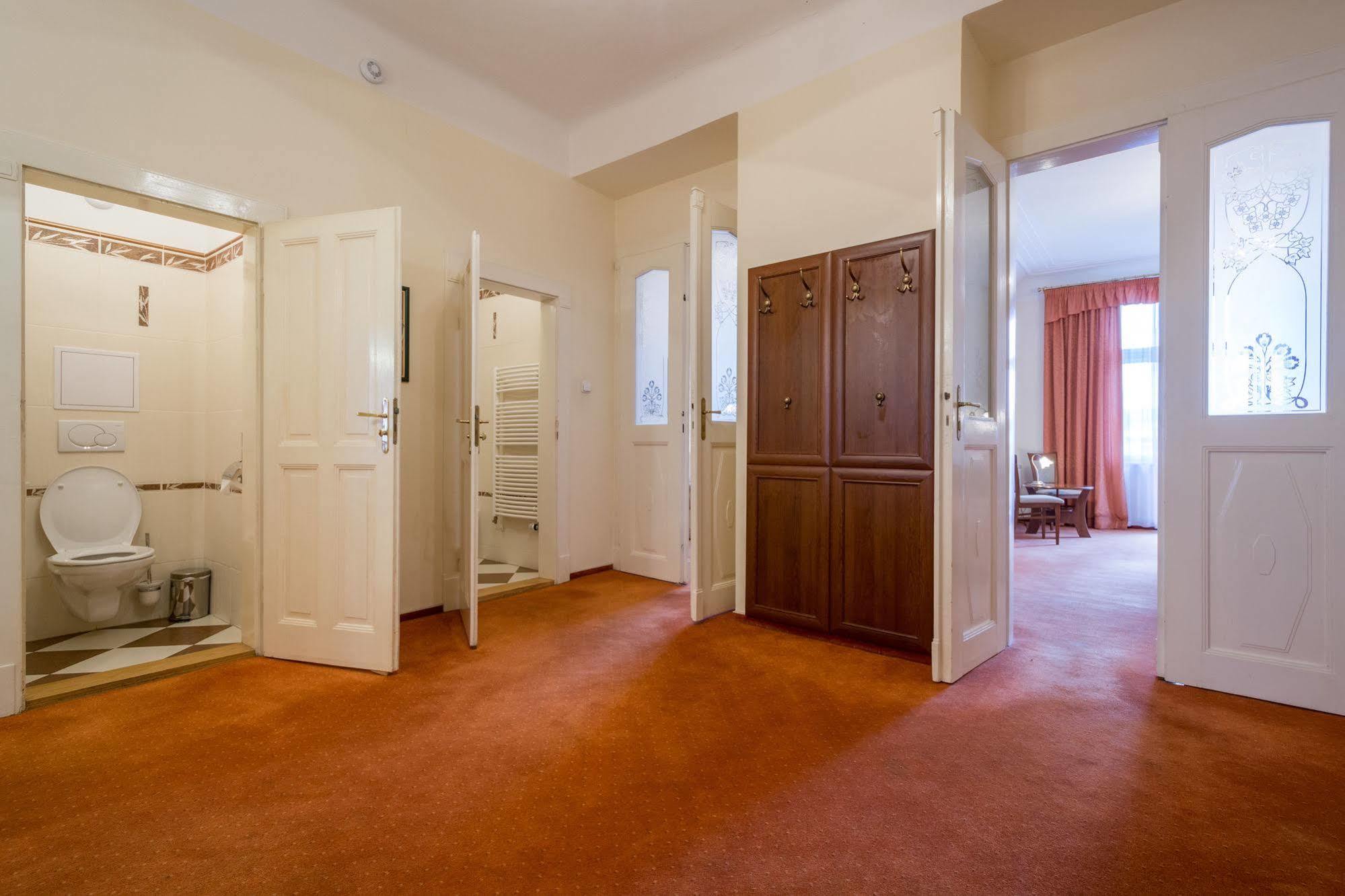 Hotel & Residence Royal Standard Prague Ngoại thất bức ảnh